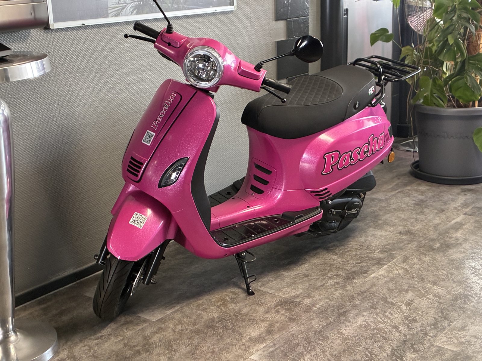 GTS Toscana im Pascha-Design — Dreiviertelansicht