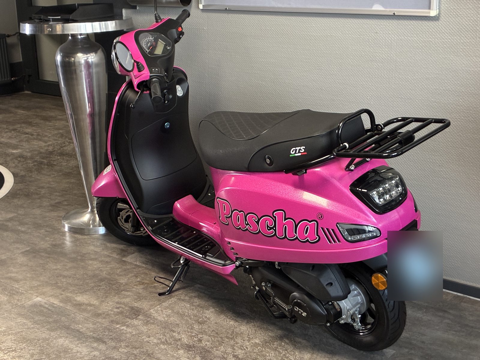 GTS Toscana im Pascha-Design — Heckansicht