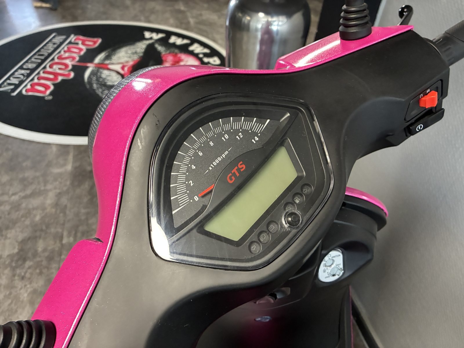 GTS Toscana — Cockpit
